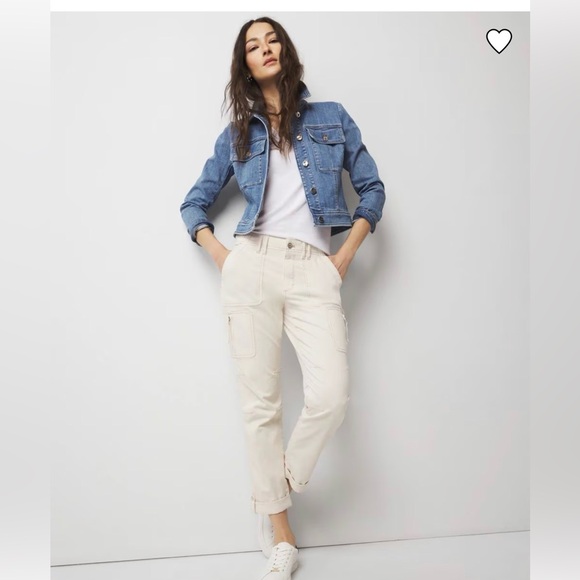 White House Black Market Pants - White House Black Market Cream Cropped Cargo Pants